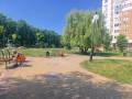 Красим лавочки на Бульваре Молодежи.